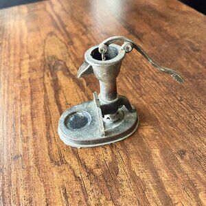 Vintage Metal Dollhouse Well Water Pump with Bucket – Durham Industries Miniatur